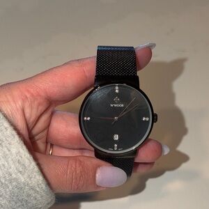 Men’s Black Mesh Band Minimalist Watch